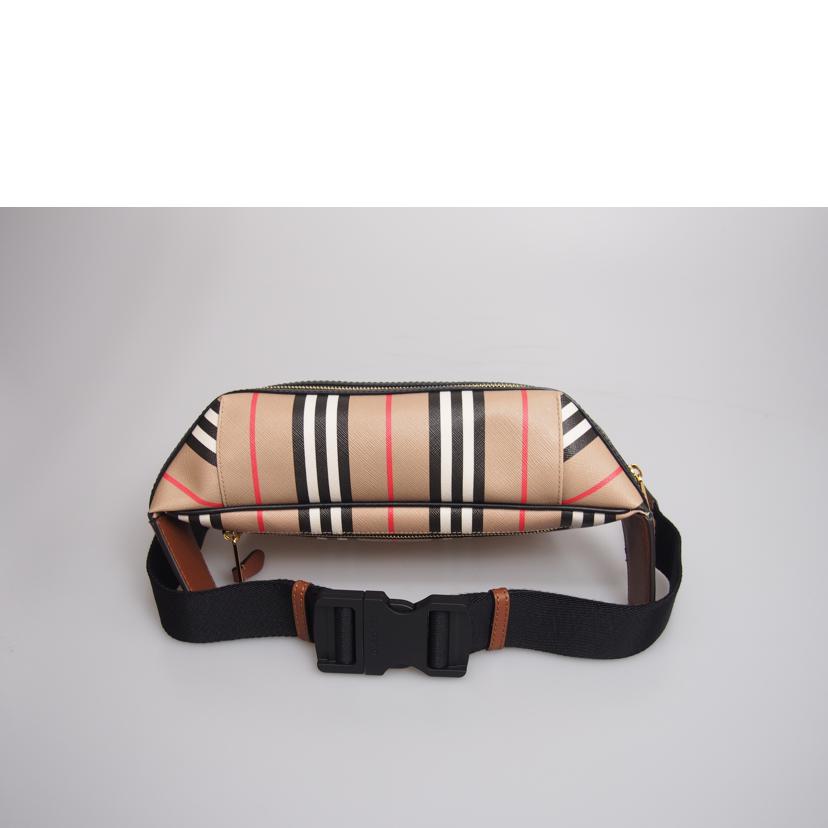 ＢＵＲＢＥＲＲＹ バーバリー/ボディバッグ/8026838//Aランク/76