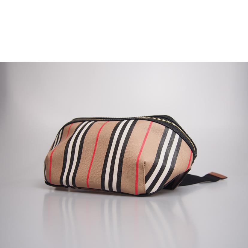 ＢＵＲＢＥＲＲＹ バーバリー/ボディバッグ/8026838//Aランク/76