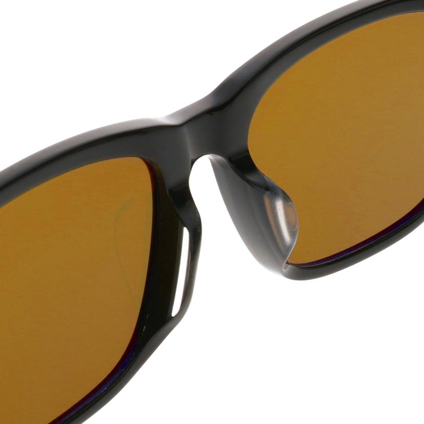 トムフォードのサングラス TOM FORD EYEWEAR - Sunglasses / サングラス / FT0975-K-5220V