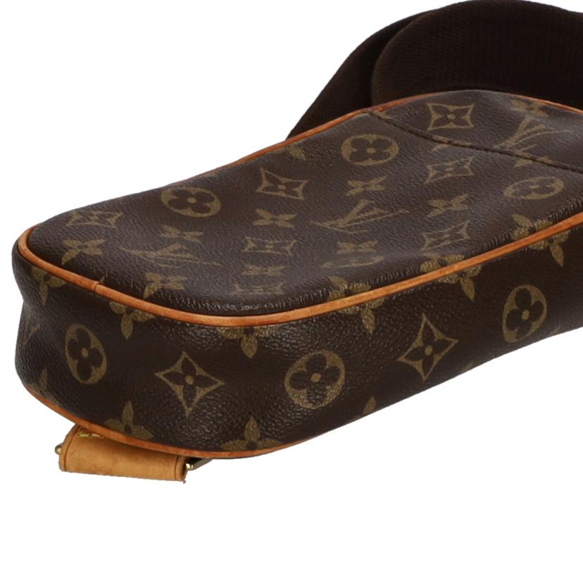 ＬＯＵＩＳ　ＶＵＩＴＴＯＮ ﾙｲ･ｳﾞｨﾄﾝ/ポシェットガンジュ／モノグラム/M51870//CA0***/Bランク/75