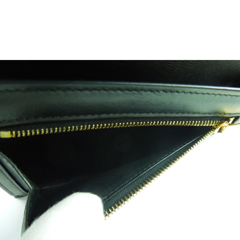 ＣＥＬＩＮＥ セリーヌ/ミディアムストラップウォレット/10B643BFP//F-PB-3250/Bランク/83