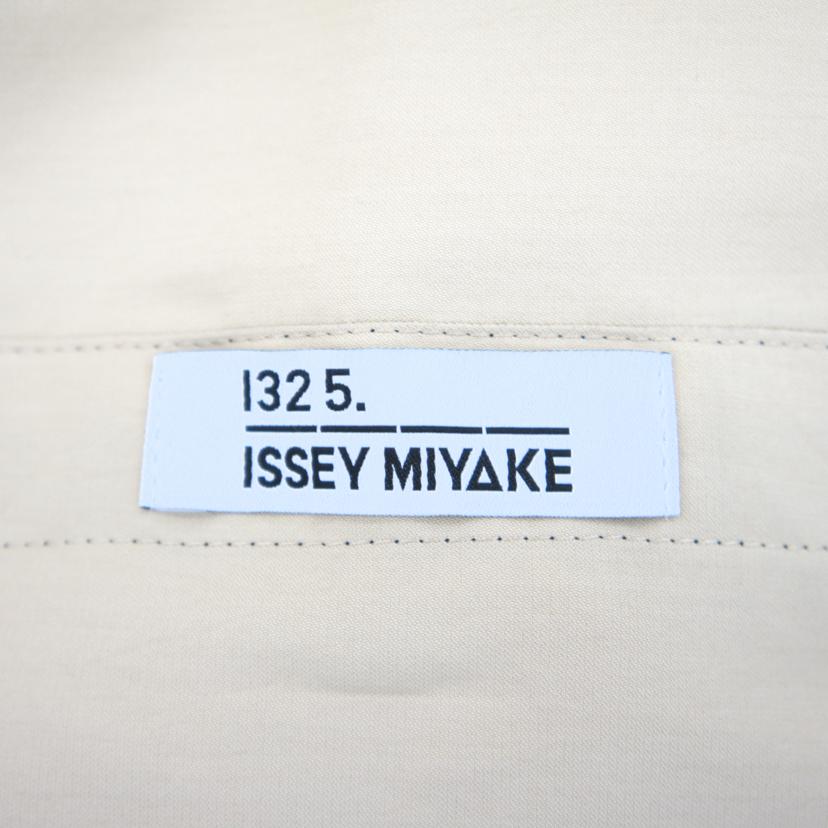 ＩＳＳＥＹ　ＭＩＹＡＫＥ イッセイミヤケ/ＩＳＳＥＹ　ＭＩＹＡＫＥ　ポンチョ//ABランク/75