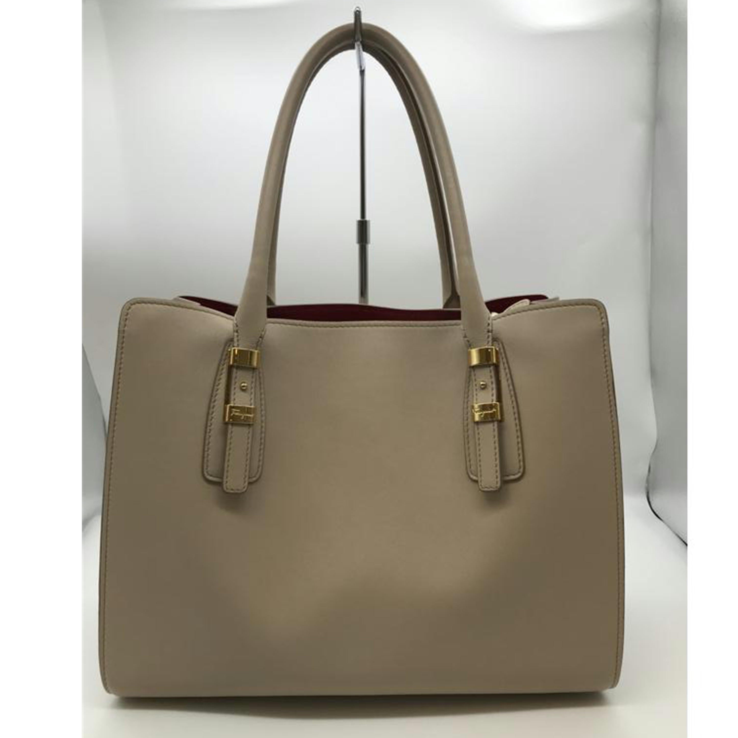 Ｆｅｒｒａｇａｍｏ サルヴァトーレフェラガモ/Ｓａｌｖａｔｏｒｅ　Ｆｅｒｒａｇａｍｏ　レザー／トート/AB-21//D737/ABランク/13