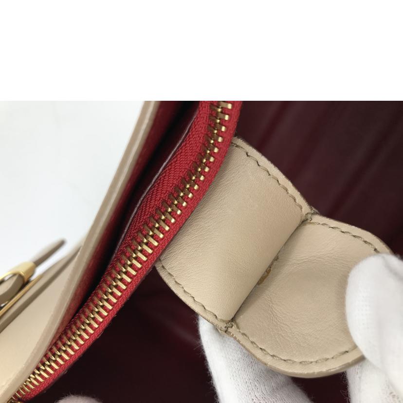 Ｆｅｒｒａｇａｍｏ サルヴァトーレフェラガモ/Ｓａｌｖａｔｏｒｅ　Ｆｅｒｒａｇａｍｏ　レザー／トート/AB-21//D737/ABランク/13