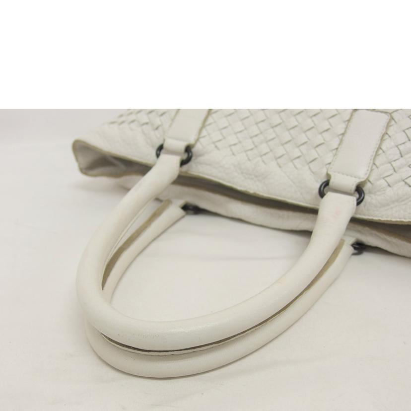 ＢＯＴＴＥＧＡ　ＶＥＮＥＴＡ ボッテガヴェネタ/イントレチャート／レザートートバッグ／ホワイト/173185//V174C 9000/Bランク/04