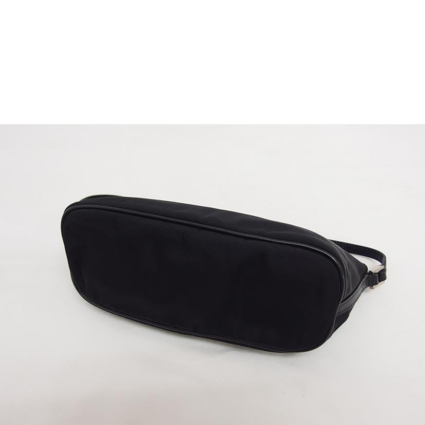 ＧＵＣＣＩ グッチ/アクセサリーポーチ／ブラック/039･1103//2123/ABランク/04