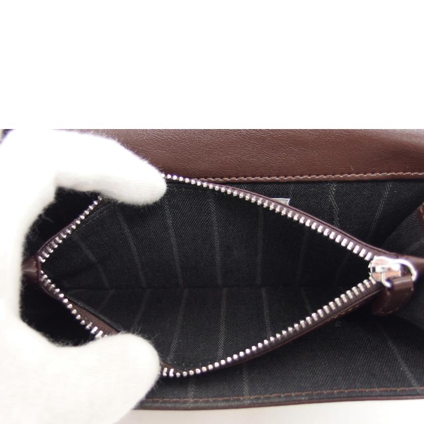 Vivienne Westwood ヴィヴィアンウエストウッド  