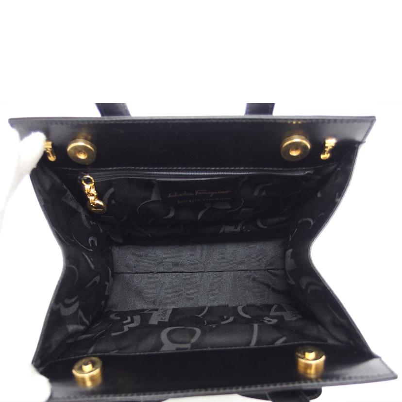 Ｆｅｒｒａｇａｍｏ フェラガモ/ヴァラリボン／２ＷＡＹショルダーバッグ／ブラック/4178//BA21/Aランク/04