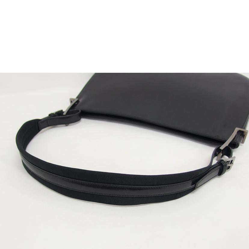 ＧＵＣＣＩ グッチ/エナメルレザー／ワンショルダーバッグ／ブラック/001･3193//002058/Bランク/04