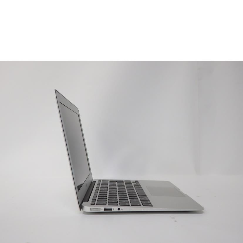 Ａｐｐｌｅ アップル/ＭａｃＢｏｏｋ　Ａｉｒ（１１インチ，Ｅａｒｌｙ　２０１４）/MD711J/A//C02N4APAG083/Bランク/82