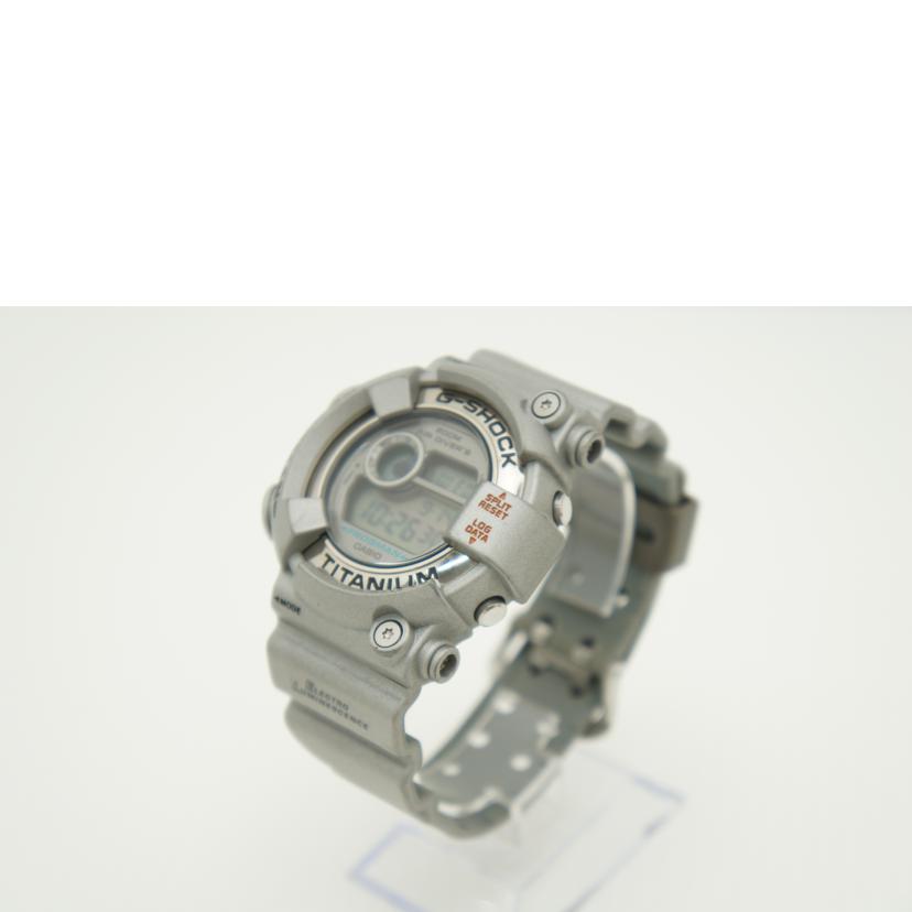 ＣＡＳＩＯ/Ｇ－ＳＨＯＣＫ　ＦＲＯＧＭＡＮ/DW-8201GF-8JF//110394/BCランク/75