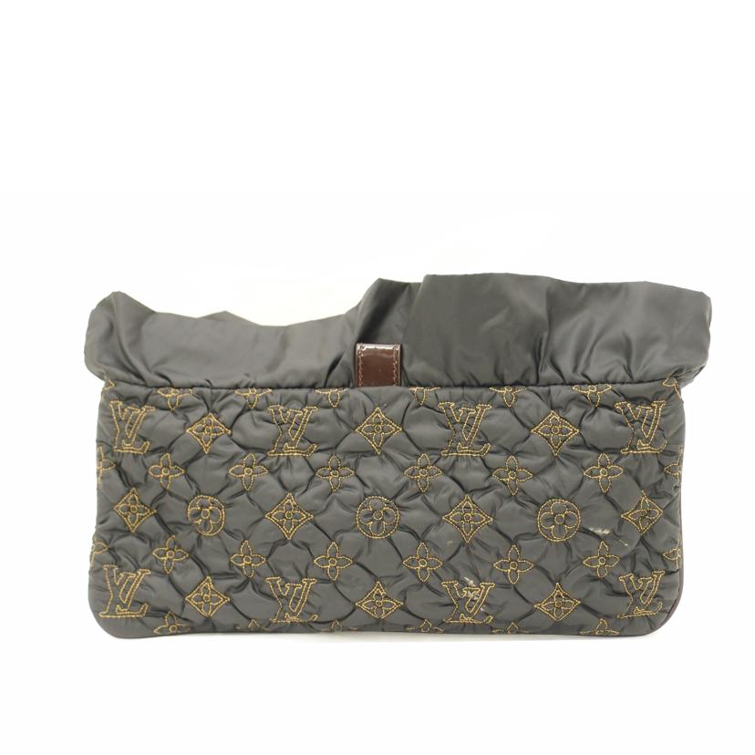 ＬＯＵＩＳ　ＶＵＩＴＴＯＮ ルイヴィトン　ビトン　クラッチ　セカンドバック　アクセサリーポーチ　ポーチ　黒　レディース　/ポシェットデヴィＭＭ／モノグラムサテン／ノワール/M93196//RC0***/Aランク/69