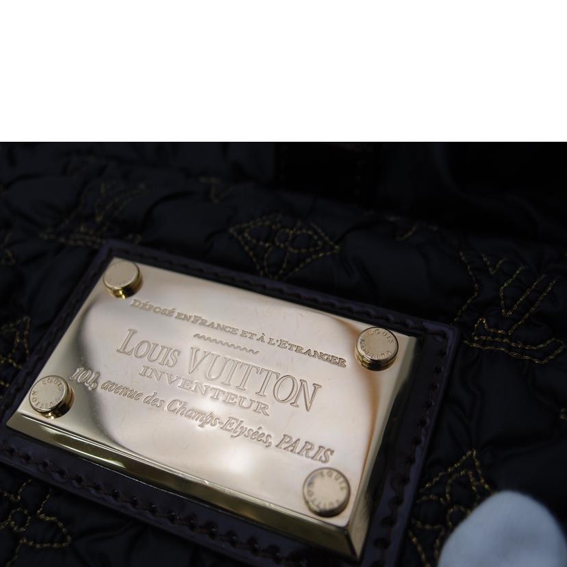 ＬＯＵＩＳ　ＶＵＩＴＴＯＮ ルイヴィトン　ビトン　クラッチ　セカンドバック　アクセサリーポーチ　ポーチ　黒　レディース　/ポシェットデヴィＭＭ／モノグラムサテン／ノワール/M93196//RC0***/Aランク/69