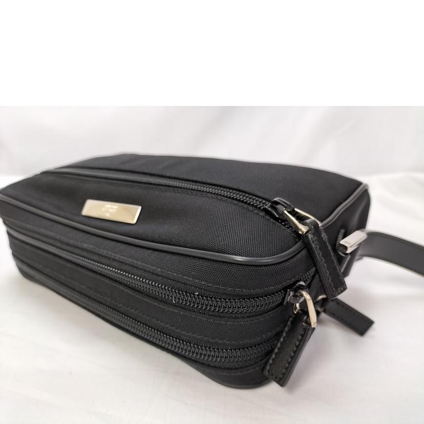ＧＵＣＣＩ グッチ/ナイロン　セカンドバッグ/018 1607//Aランク/52