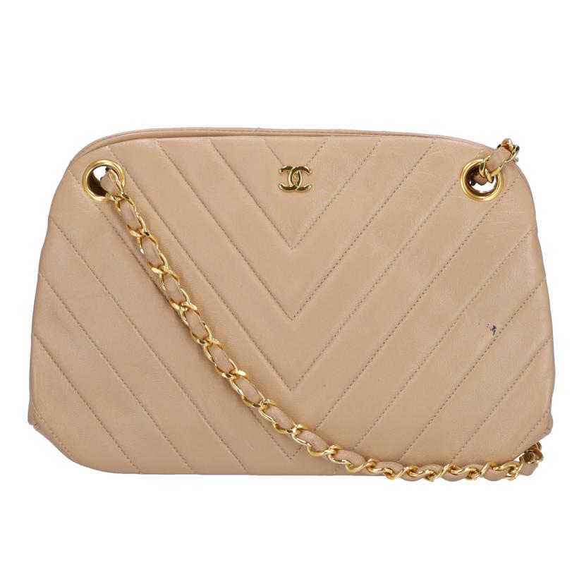 ＣＨＡＮＥＬ シャネル/シェブロンＶステッチ　チェーンショルダー//177****/Bランク/75