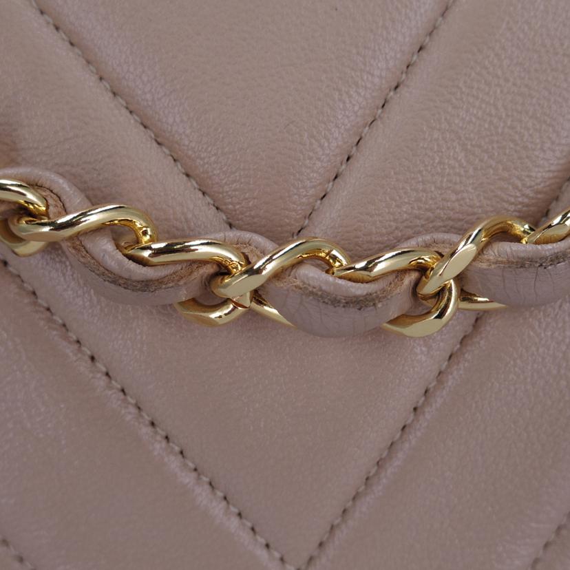 ＣＨＡＮＥＬ シャネル/シェブロンＶステッチ　チェーンショルダー//177****/Bランク/75