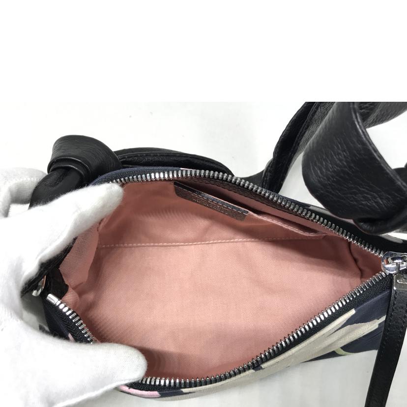 Ｆｅｒｒａｇａｍｏ フェラガモ/キャンバス　ハンドバッグ/AU-21//5347/ABランク/51