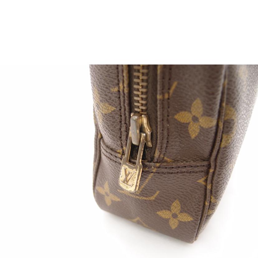 ＬＯＵＩＳ　ＶＵＩＴＴＯＮ ルイヴィトン　ビトン　化粧ポーチ　小物入れ　クラッチバック　セカンドバック　茶　ブラウン　レディース/トゥルーストワレット２３／モノグラム/M47524//884**/Bランク/69