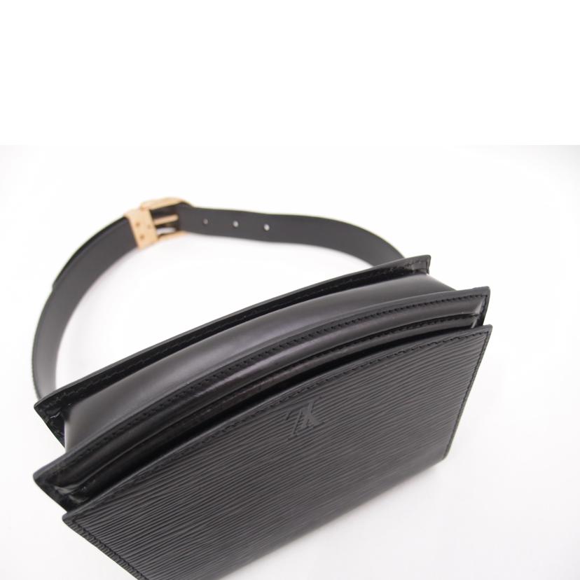 ＬＯＵＩＳ　ＶＵＩＴＴＯＮ ルイヴィトン　ビトン　ウエストポーチ　ヒップバック　黒　レディース　レザー　/ティルシット／エピ／ノワール/M52602//VI0***/Aランク/69
