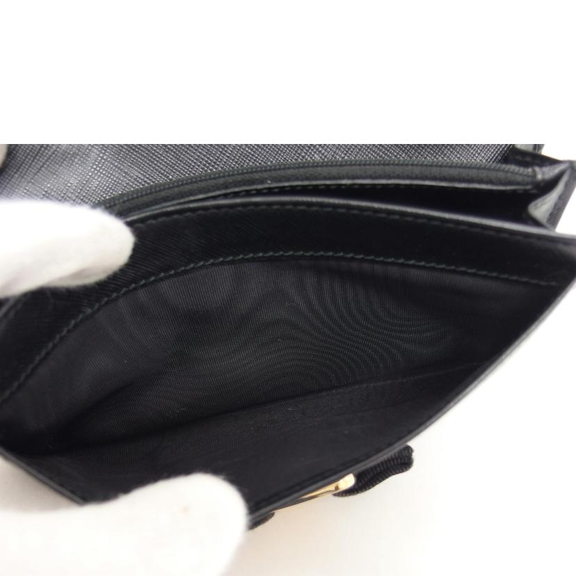 Ｆｅｒｒａｇａｍｏ　 フェラガモ/ヴェラリボン二つ折り長財布／ブラック//K1-*******/Bランク/04