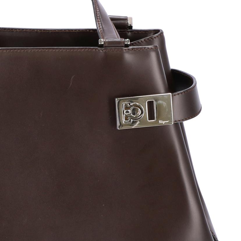 Ｆｅｒｒａｇａｍｏ Ferragamo/ガンチーニボックスカーフハンド/AQ-21 1302//ABランク/75