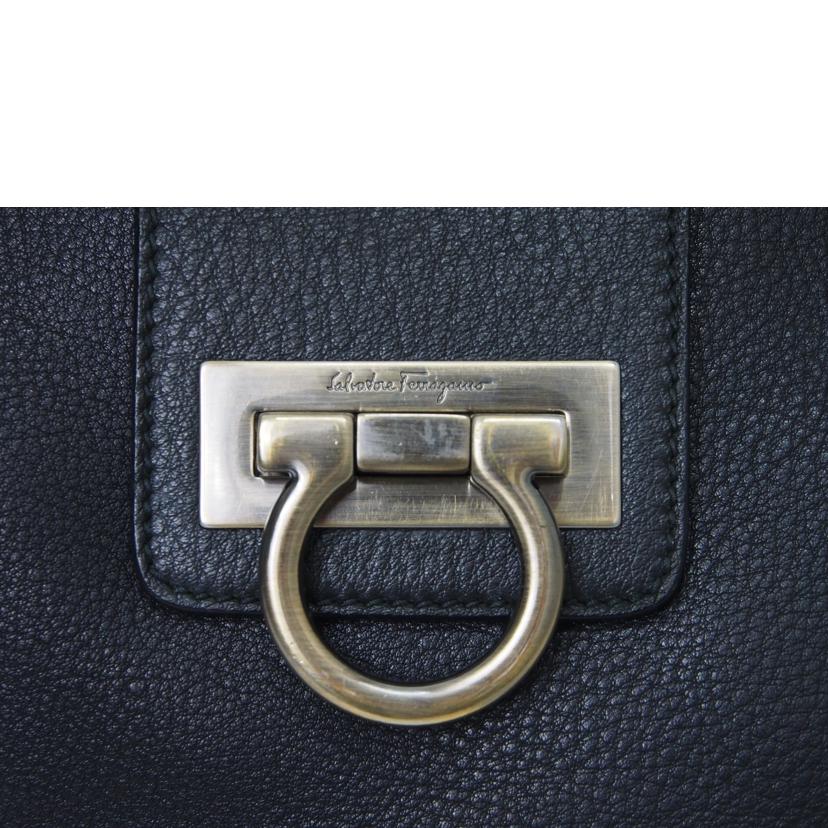 Ｆｅｒｒａｇａｍｏ ﾌｪﾗｶﾞﾓ/ガンチーニ／レザー／ショルダー//Bランク/78