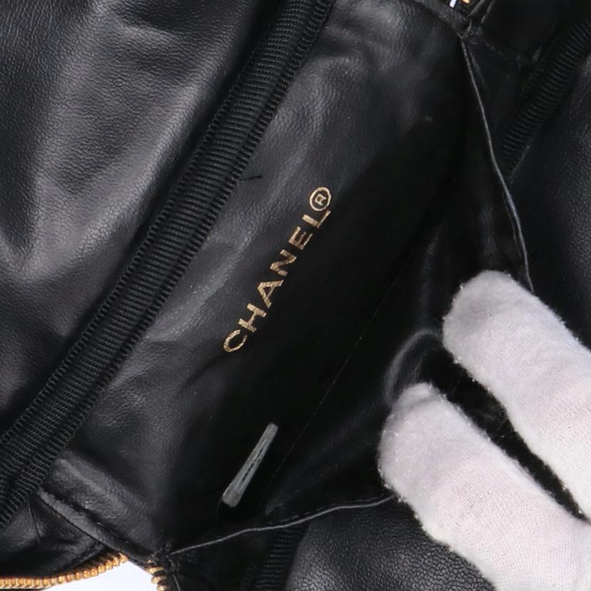 ＣＨＡＮＥＬ シャネル　化粧ポーチ　メイクポーチ　レディース　ブラック　ゴールド/キャビアスキンバニティハンドポーチ/A01997//3876786/Bランク/75