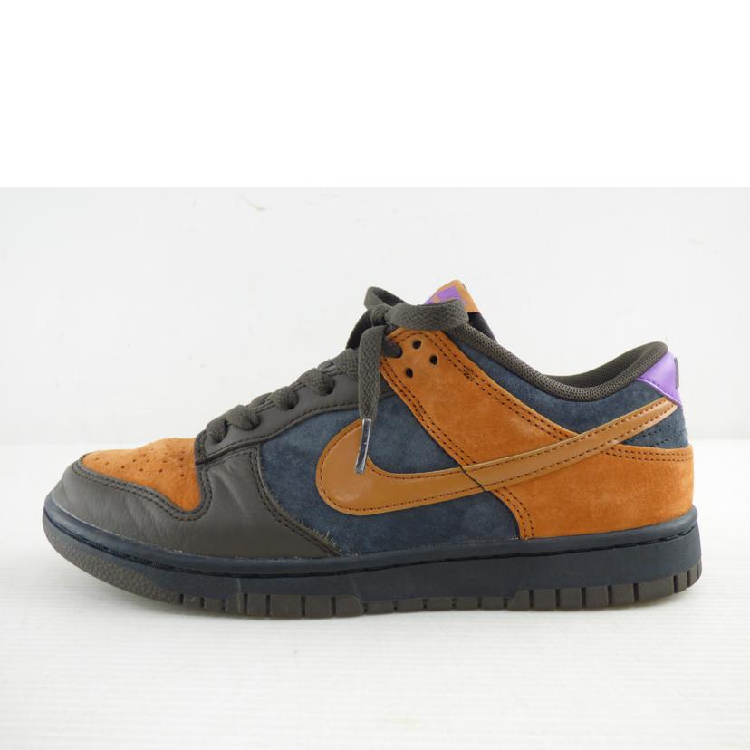 ＮＩＫＥ ナイキ/ＤＵＮＫ　ＬＯＷ　ＲＥＴＲＯ　ＰＲＭ/DH0601-001//Bランク/64