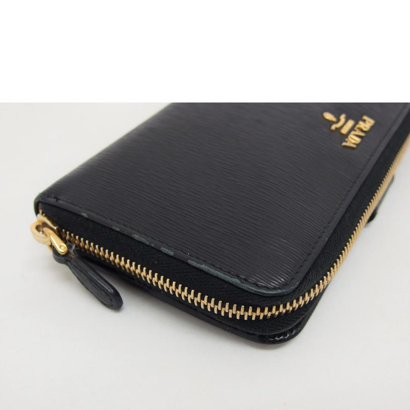 ＰＲＡＤＡ プラダ/ヴィッテロムーブ／ラウンドファスナー長財布／ブラック/1ML348//95N/Bランク/04