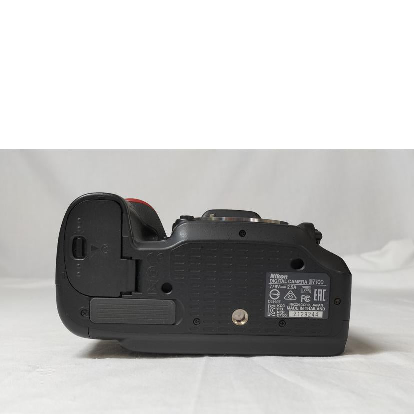 Ｎｉｋｏｎ ニコン/デジタル一眼レフ　スーパーズームキット/D7100 18-300 VR//2129244/ABランク/52