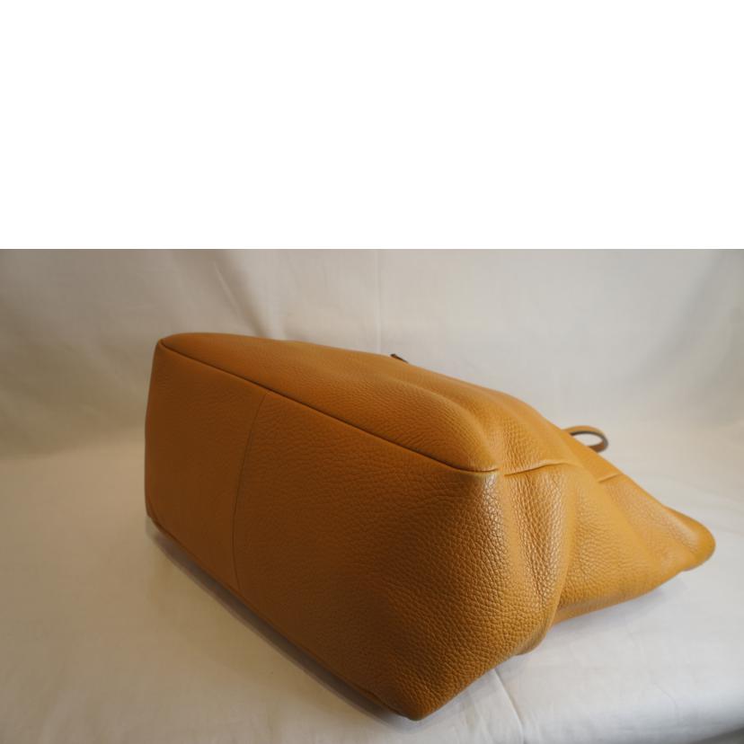 ＧＵＣＣＩ グッチ/レザージップトートライトブラウン/323671//527066/ABランク/92