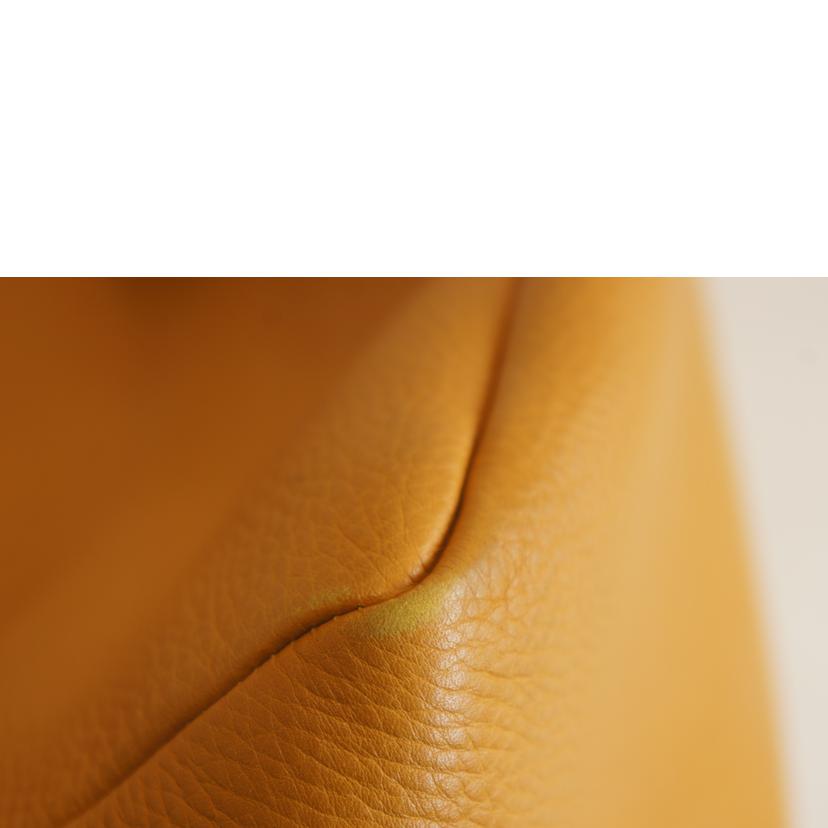 ＧＵＣＣＩ グッチ/レザージップトートライトブラウン/323671//527066/ABランク/92