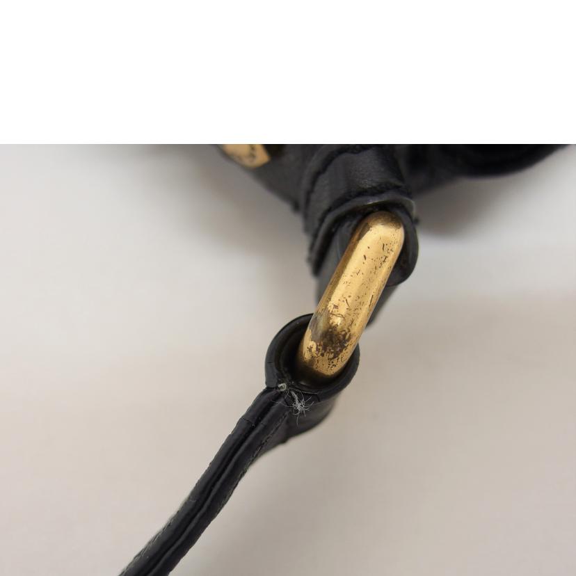 ＭＡＲＣ　ＢＹ　ＭＡＲＣ　ＪＡＣＯＢＣ マークバイマークジェイコブス/レザーショルダーバッグ／ブラック/M3PE08580001//Bランク/04