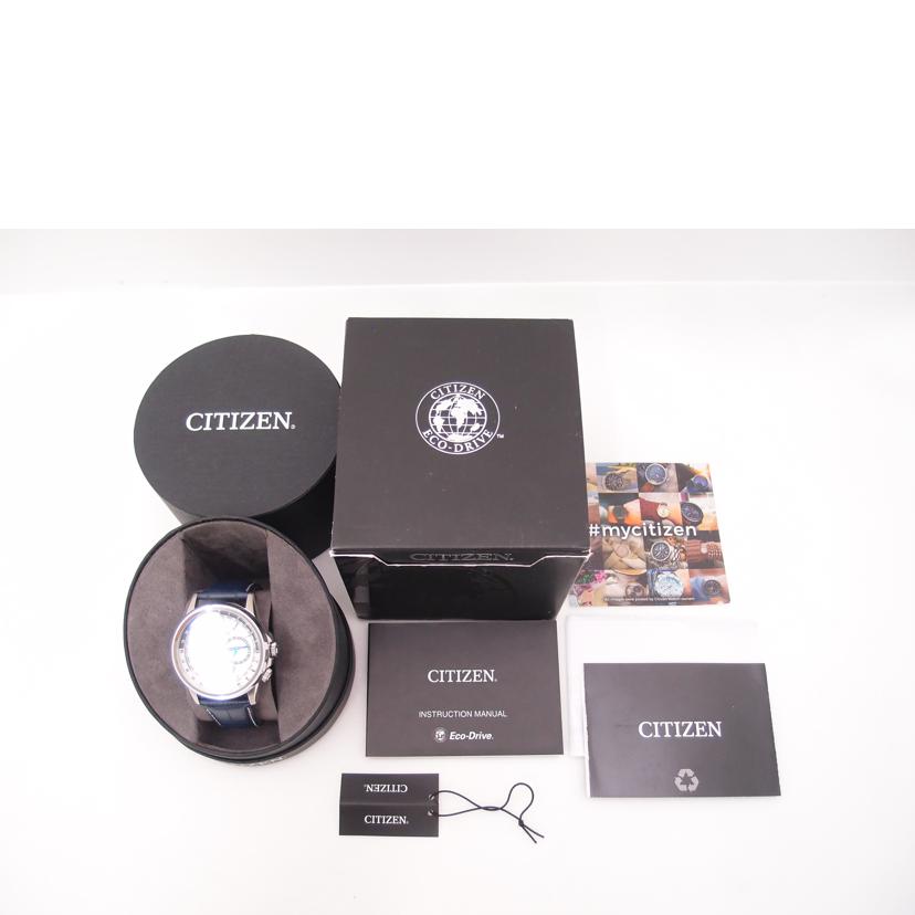 ＣＩＴＩＺＥＮ シチズン　腕時計　革ベルト　8729-R005987　ソーラー　白文字盤　デイデイト/キャランドゥリエ／Ｅｃｏ－Ｄｒｉｖｅ／海外モデル/BU2020-02A//821******/Aランク/69