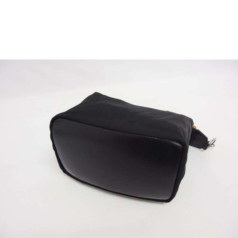 ＧＵＣＣＩ グッチ　ハンドバッグ　ショルダーバッグ/バンブー／ナイロンワンショルダーバッグ／ブラック/000･1956//053*/ABランク/04