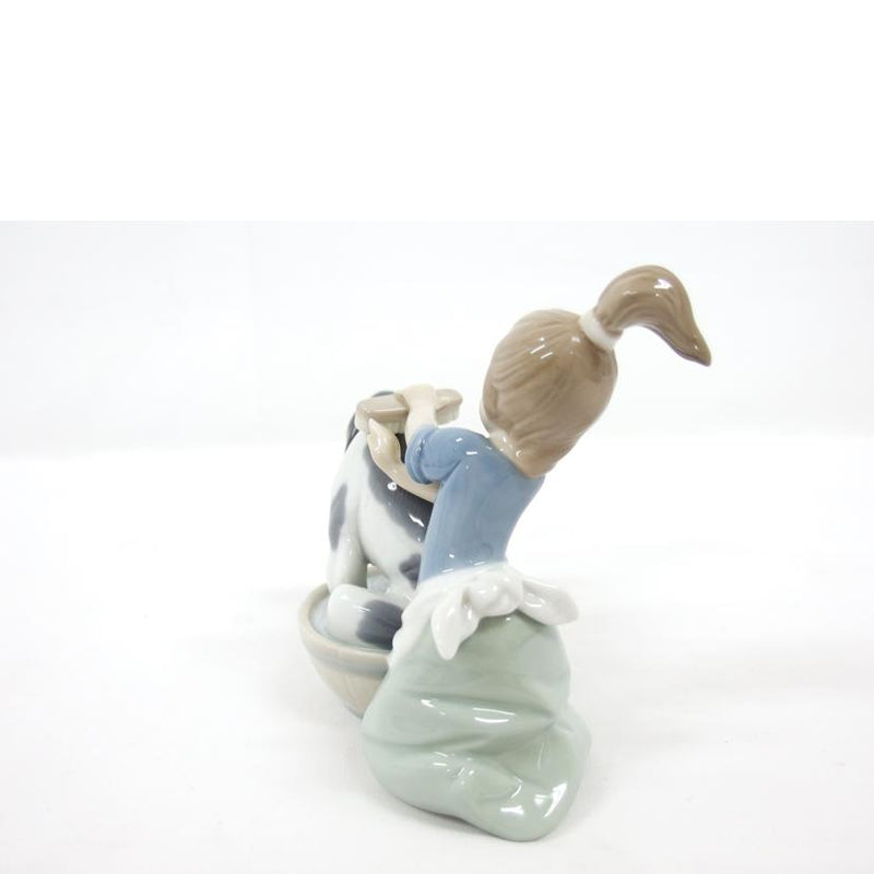 ＬＬＡＤＲＯ リアドロ 人形 陶器 置物 少女 犬/きれいにしましょうね／フィギュリン/5455//Aランク/04