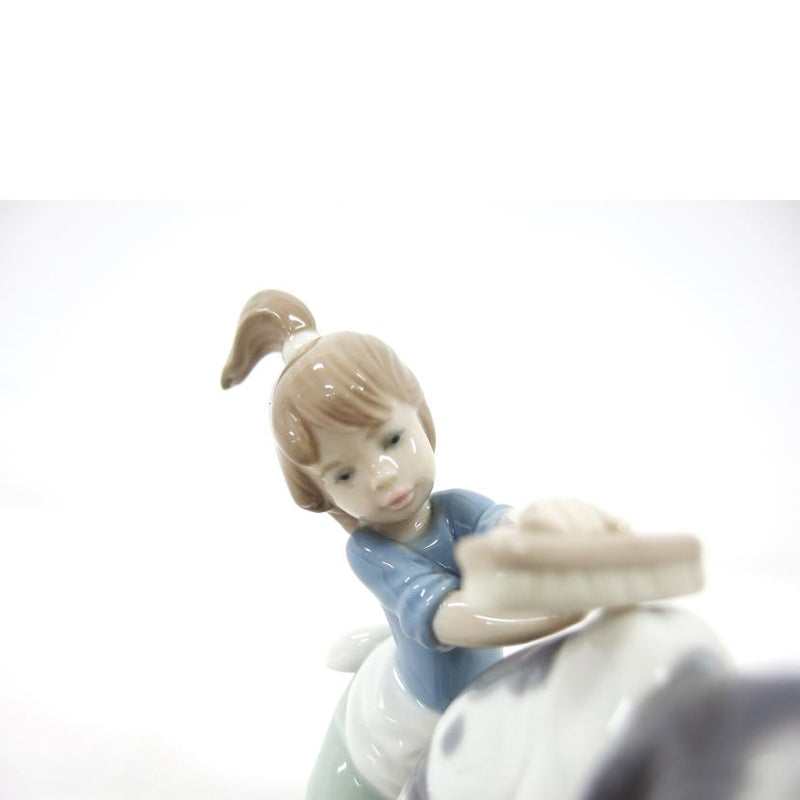 ＬＬＡＤＲＯ リアドロ 人形 陶器 置物 少女 犬/きれいにしましょうね／フィギュリン/5455//Aランク/04