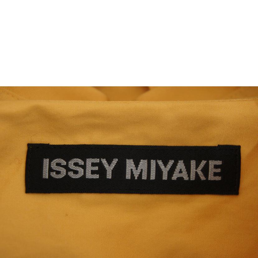 ＩＳＳＥＹ　ＭＩＹＡＫＥ イッセイミヤケ/ロングスリーブトップス／ＳＩＺＥ３//ABランク/92