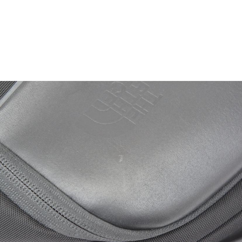 ＴＨＥ　ＮＯＲＴＨ　ＦＡＣＥ ザ　ノースフェイス/Ｒｏａｍｅｒ　Ｓｌｉｍ　Ｄａｙ／ローマースリムデイ／リュック/NM82061//Aランク/05