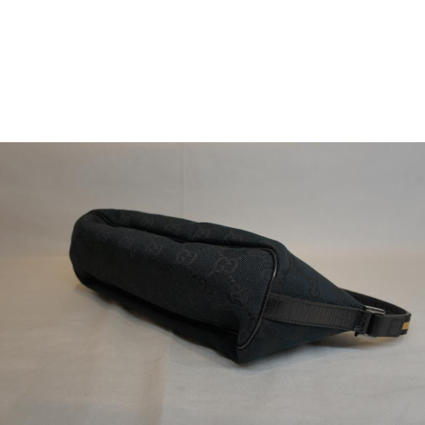 ＧＵＣＣＩ グッチ/ＧＧキャンバス／アクセサリーポ－チ/141809//288*/Aランク/92