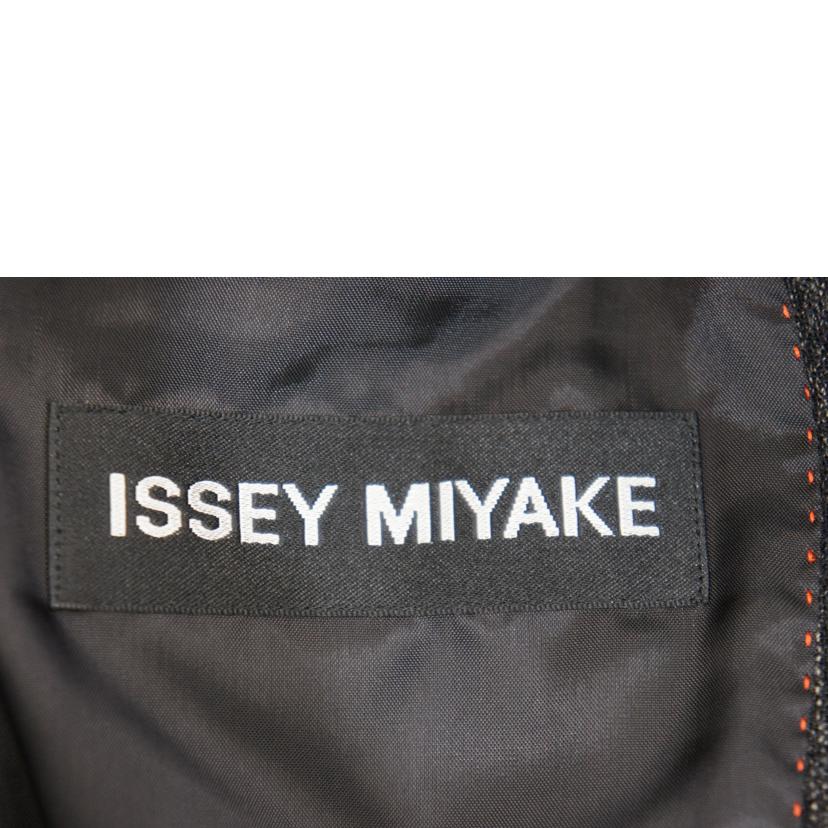 ＩＳＳＥＹ　ＭＩＹＡＫＥ イッセイミヤケ/サマージャケット／ＳＩＺＥ　３//ABランク/92