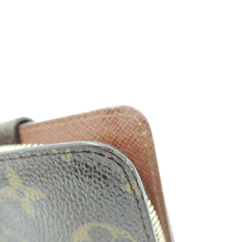 ＬＯＵＩＳ　ＶＵＩＴＴＯＮ ルイヴィトン　ビトン　二つ折り財布　ブラウン　レディース　　メンズ/コンパクトジップ／モノグラム/M61667//CA1***/Bランク/69