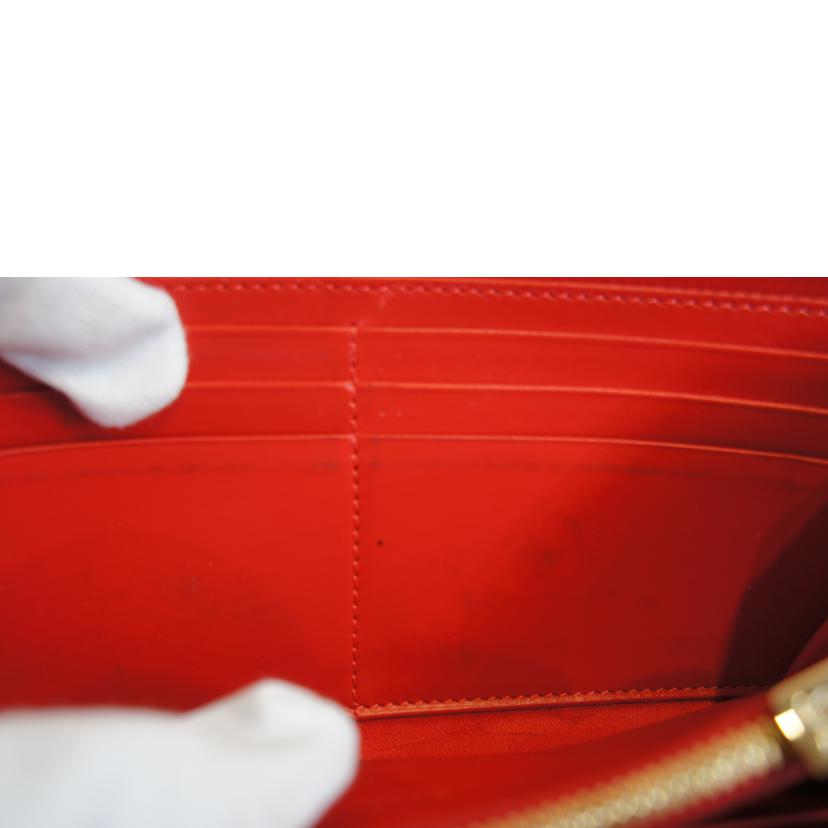 Ｃ．Ｌｏｕｂｏｕｔｉｎ ルブタン/ＰＡＮＥＴＴＯＮＥ　ＷＡＬＬＥＴ　パネトーネラウンドファスナー/1185061//ABランク/92