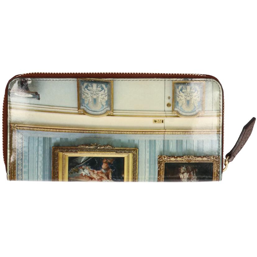 Vivienne Westwood ヴィヴィアンウエストウッド