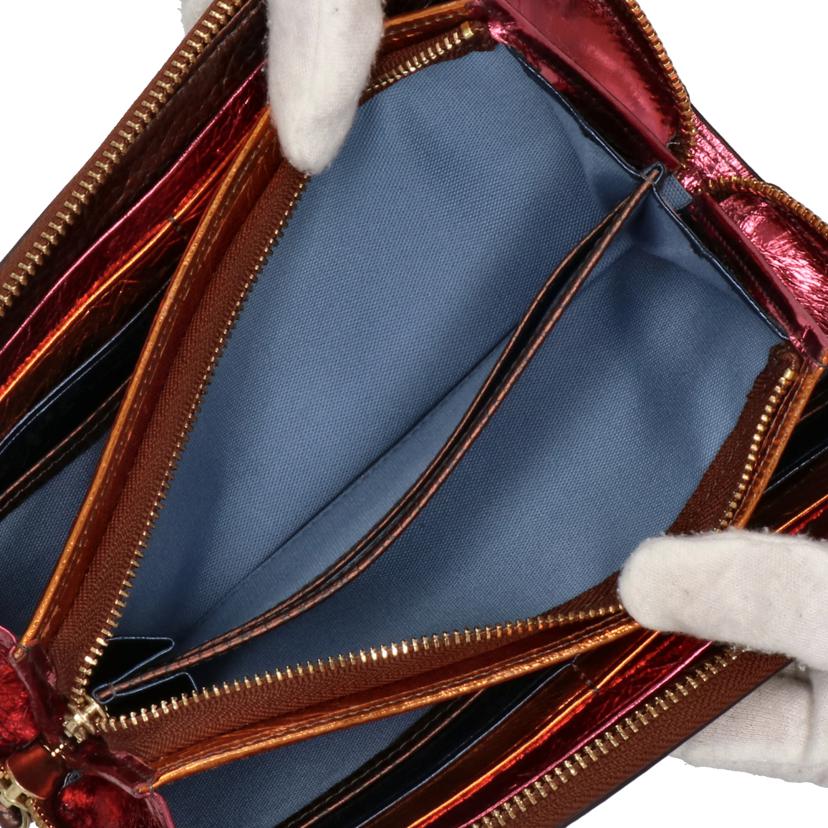 Vivienne Westwood ヴィヴィアンウエストウッド