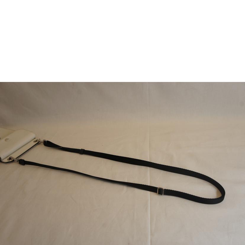 ＰＲＡＤＡ プラダ/ショルダーバッグ／フォンケース／ポシェットサフィアーノレザーホワイト//234/ABランク/92