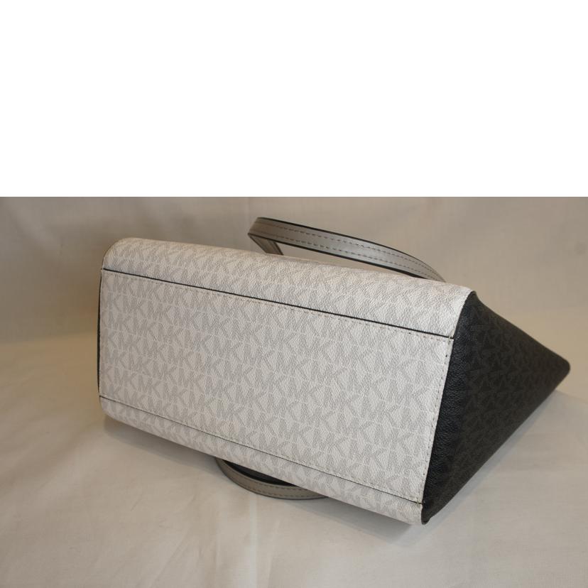 ＭＩＣＨＡＥＬ　ＫＯＲＳ マイケルコース/ＭＫ総柄ＰＶＣトート//Aランク/92