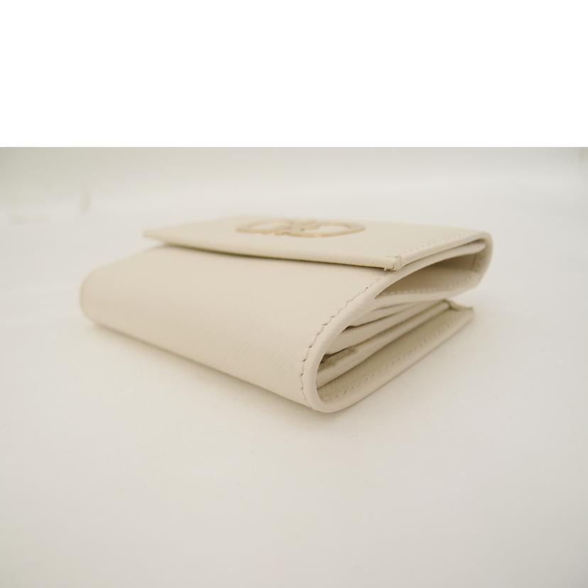Ｆｅｒｒａｇａｍｏ フェラガモ　白　Wホック　レディース/ガンチーニコンパクト財布／ホワイト/227122//SAランク/69