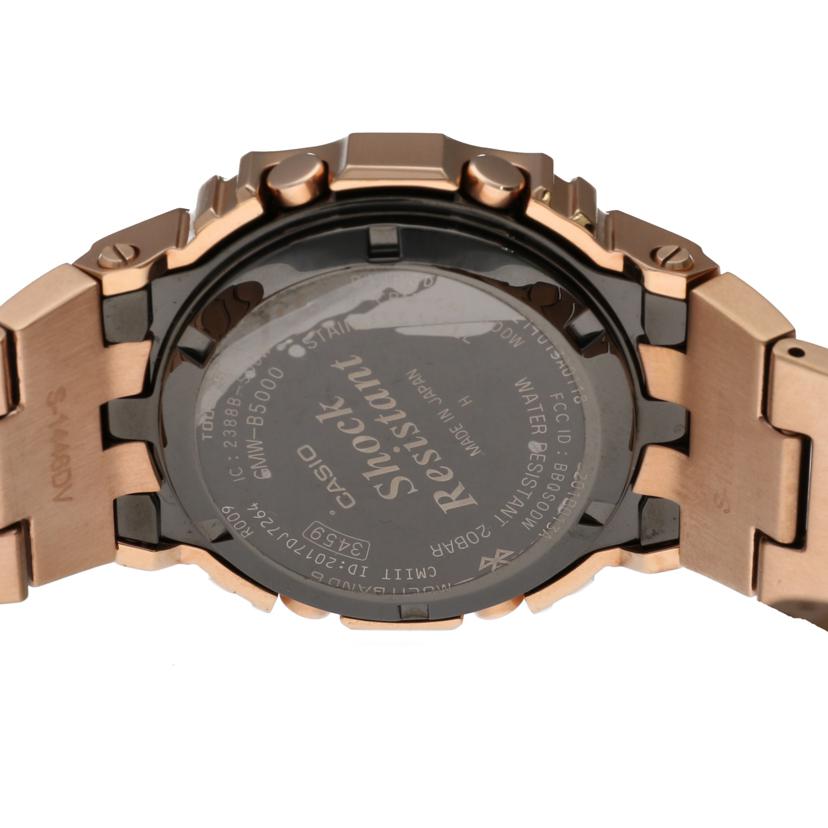 ＣＡＳＩＯ カシオ　CASIO　G-SHOCK　フルメタル　電波ソーラー×Biuetooth/Ｇ－ＳＨＯＣＫ／フルメタル／電波ソーラー×Ｂｌｕｅｔｏｏｔｈ/GMW-B5000GD-4JF//201*****/Aランク/37