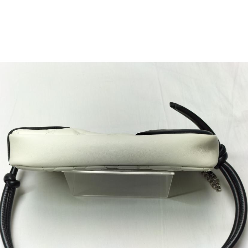 ＣＨＡＮＥＬ シャネル/カンボンライン　アクセサリーポーチ　/A25175//941****/Bランク/52